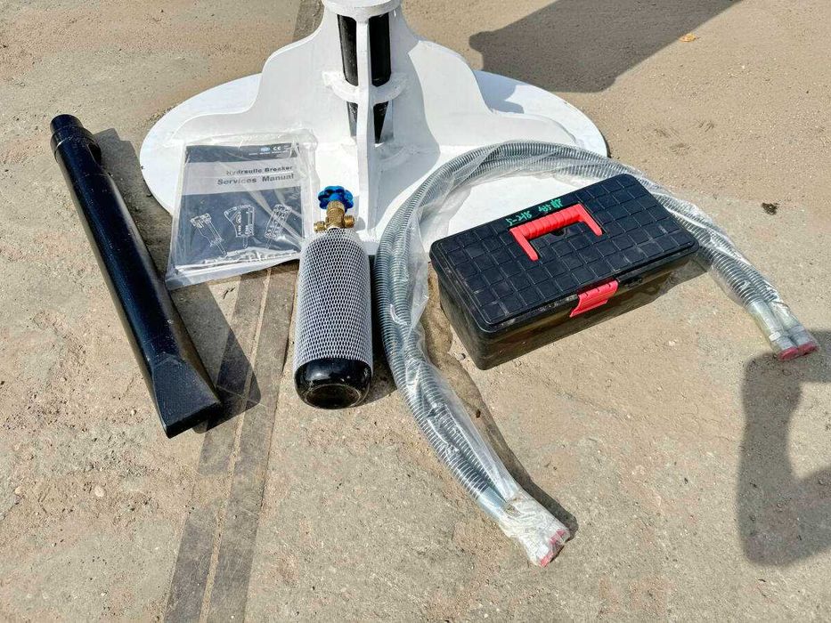 Хидравличен чук (пикон) MAXX 435 – за багер / багер-товарач 6–10 тона