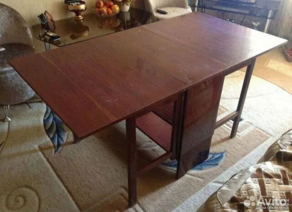 Продам стол-книжка б/у 9.888 тенге,торг