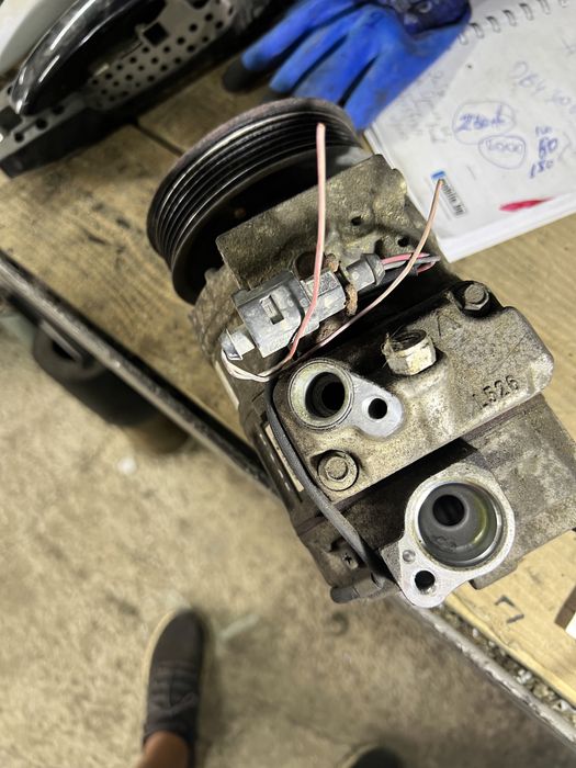 Всмукател Динамо компресор демпферна шайба обтегачи Audi A8 d3 4.2fsi