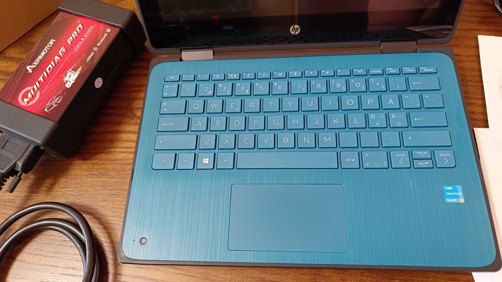 Комплект aвтодиагностика за коли и камиони с лаптоп с тъчскрийн екран