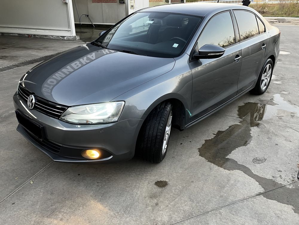 VW Jetta 1.6 TDI 105 к.c. BLUEMOTION