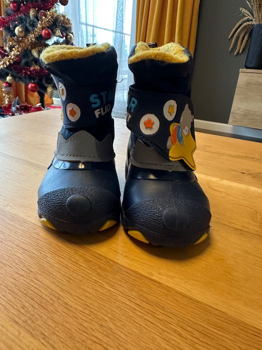 Бебешки ботуши за сняг