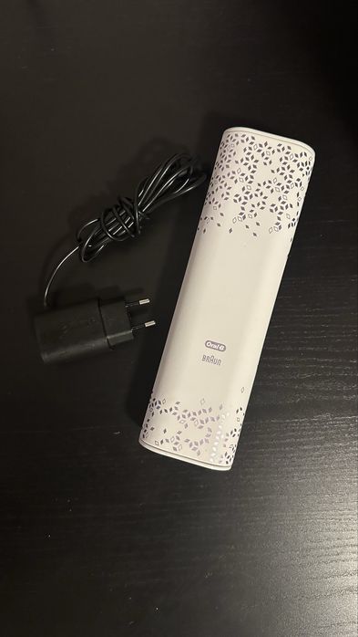 Cutie transport Oral-B Genius + adaptor incarcare