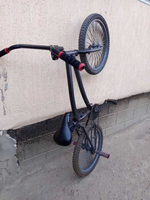 Продам срочно BMX блушный в хорошем состоянии