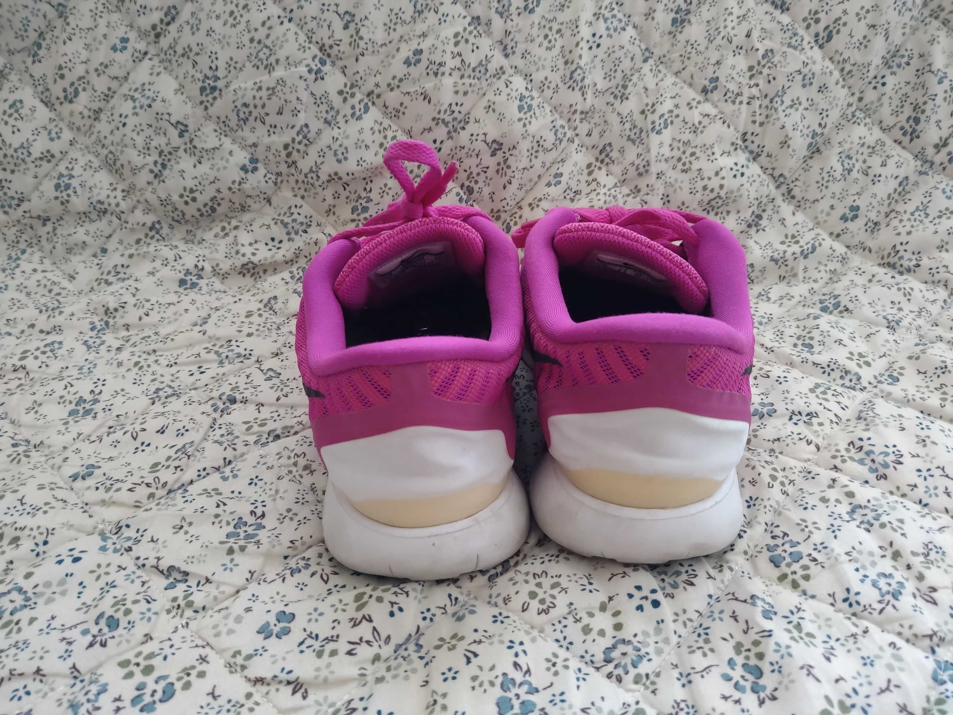 Nike Free- оригинални маратонки номер 39