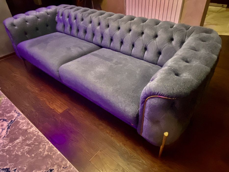 Canapea extensibila chesterfield