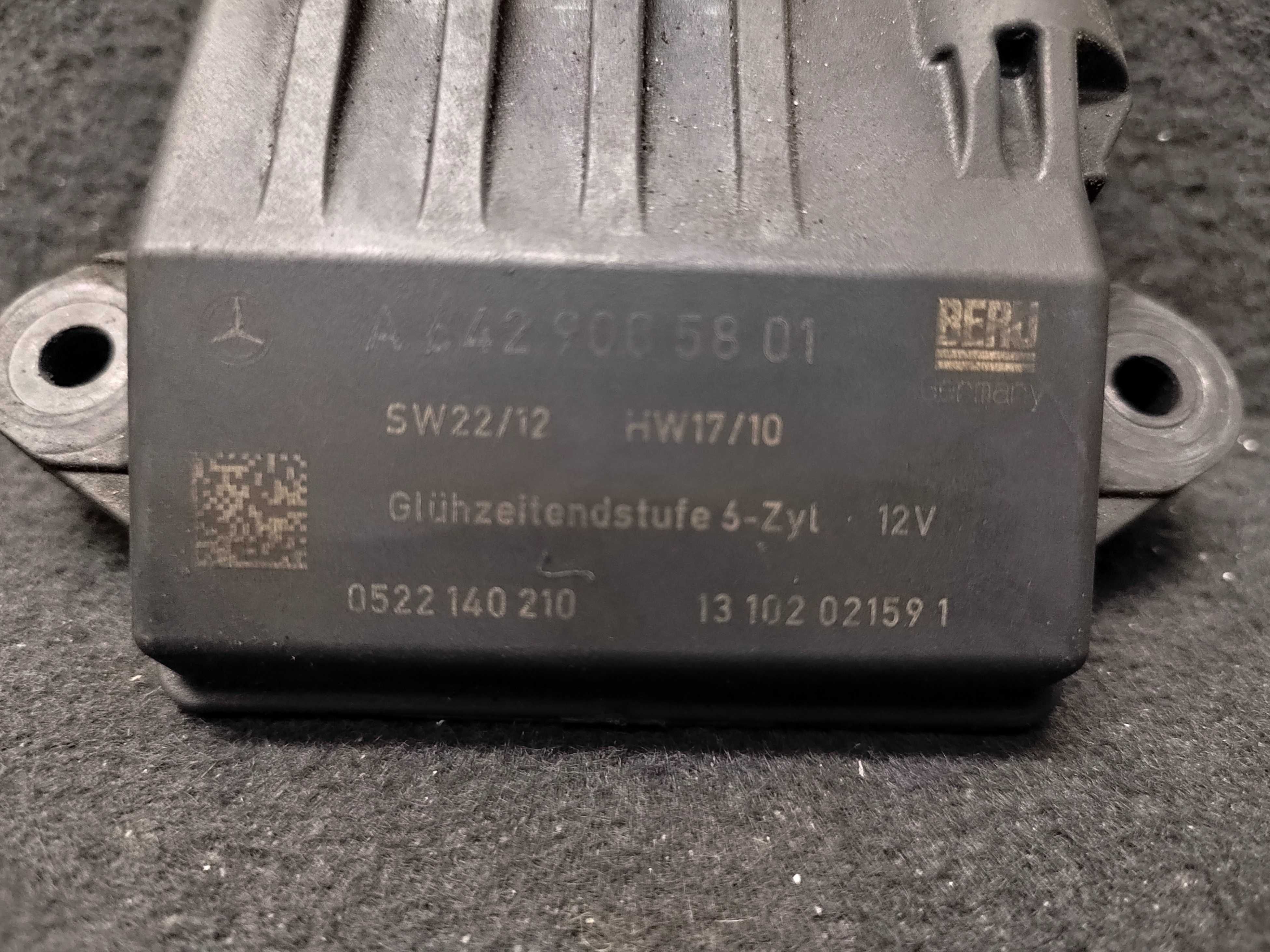 Реле Модул Подгревни Свещи Mercedes E class W211 V6