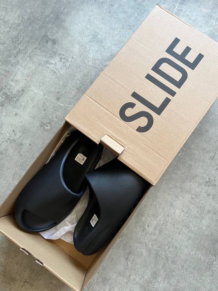 ADIDAS Yeezy Slide Black