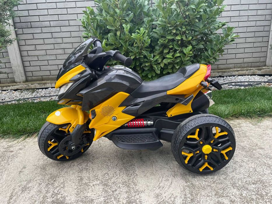 Vand Motocicleta OEM electrica cu 2 motoare