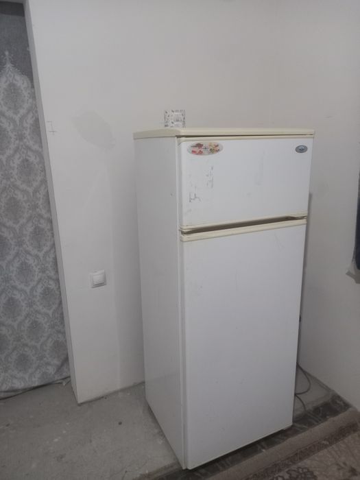 Продам холодилник