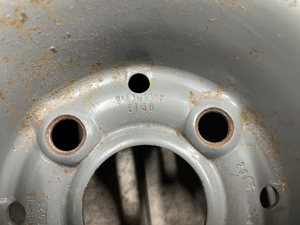 Патерица 105/70R14 4х100 от golf 3