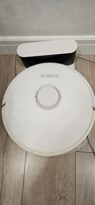 Робот пылесос  Roborock S6