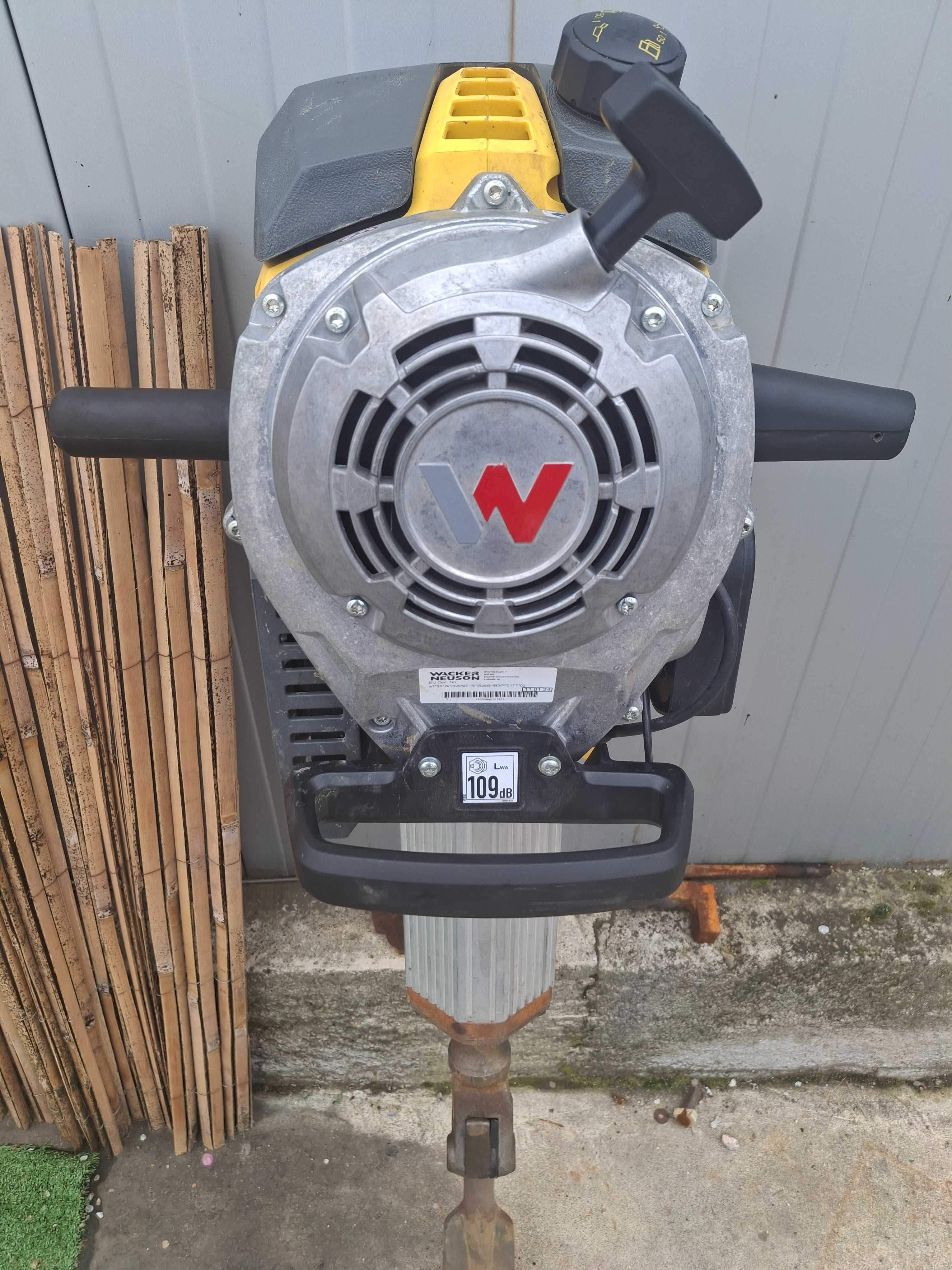 Бензинов къртач  Wacker Neuson BH 65 27x80