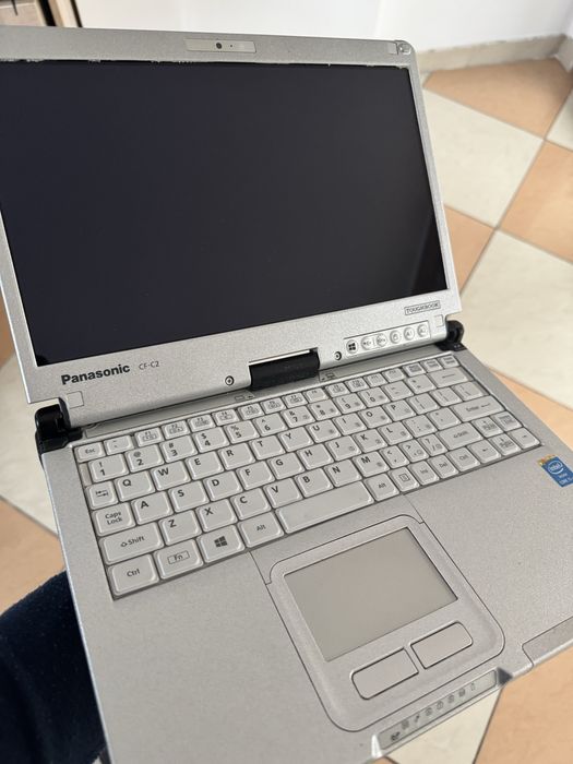 Panasonic toughbook cf-c2
