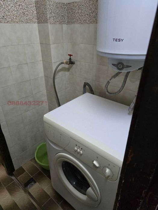 Тристаен апартамент в кв.Кючук Париж
