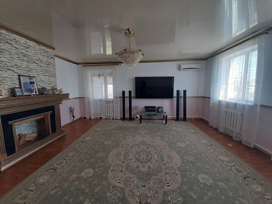 Продаётся двухэтажный дом