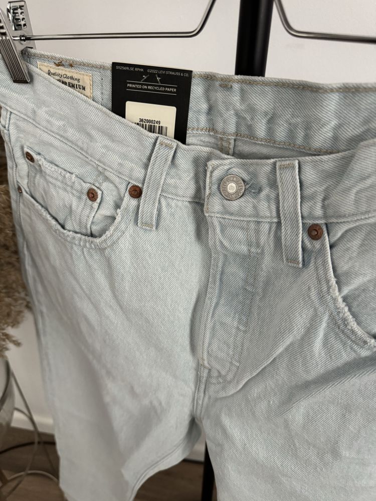 Blugi Levi’s 501 dama noi