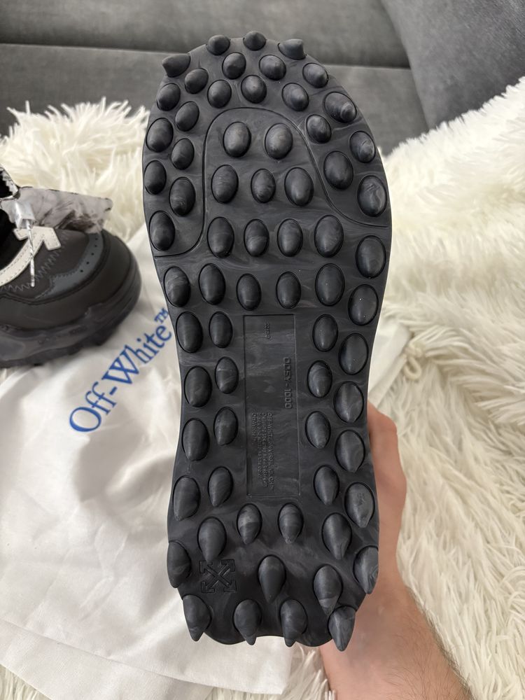 Off-White Odsy 1000
