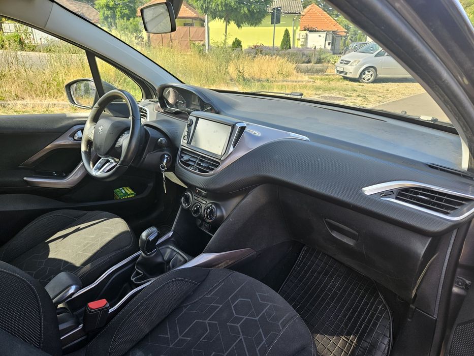 Vand peugeot 2008 super!!