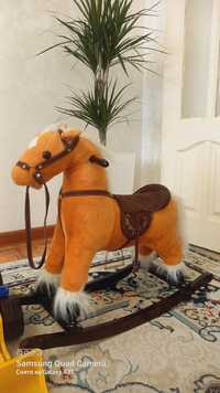 Продаю Игрушку лошадка