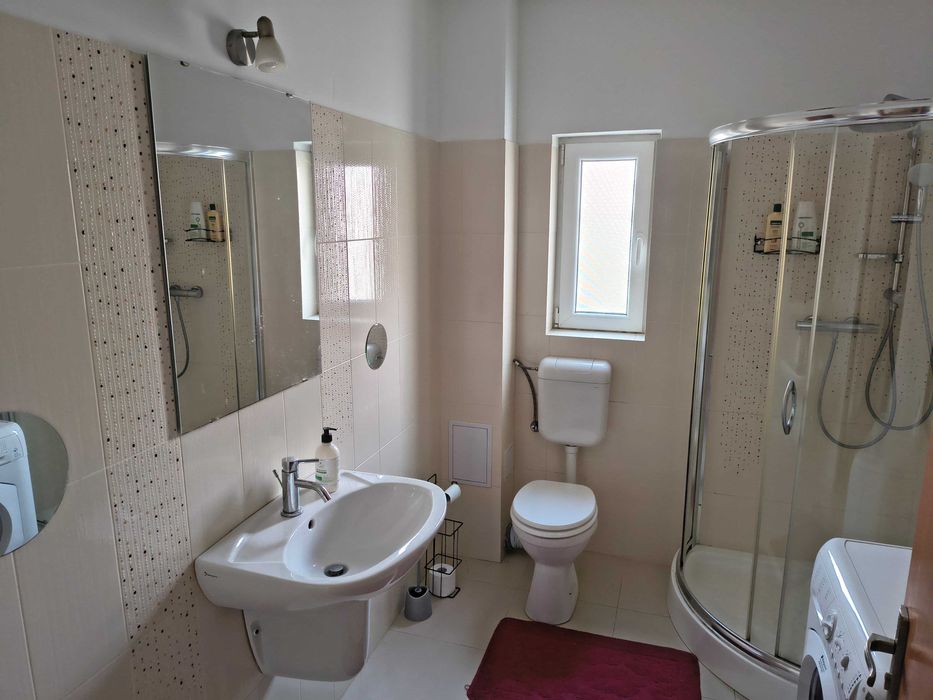 Apartament 3 camere zona Campului