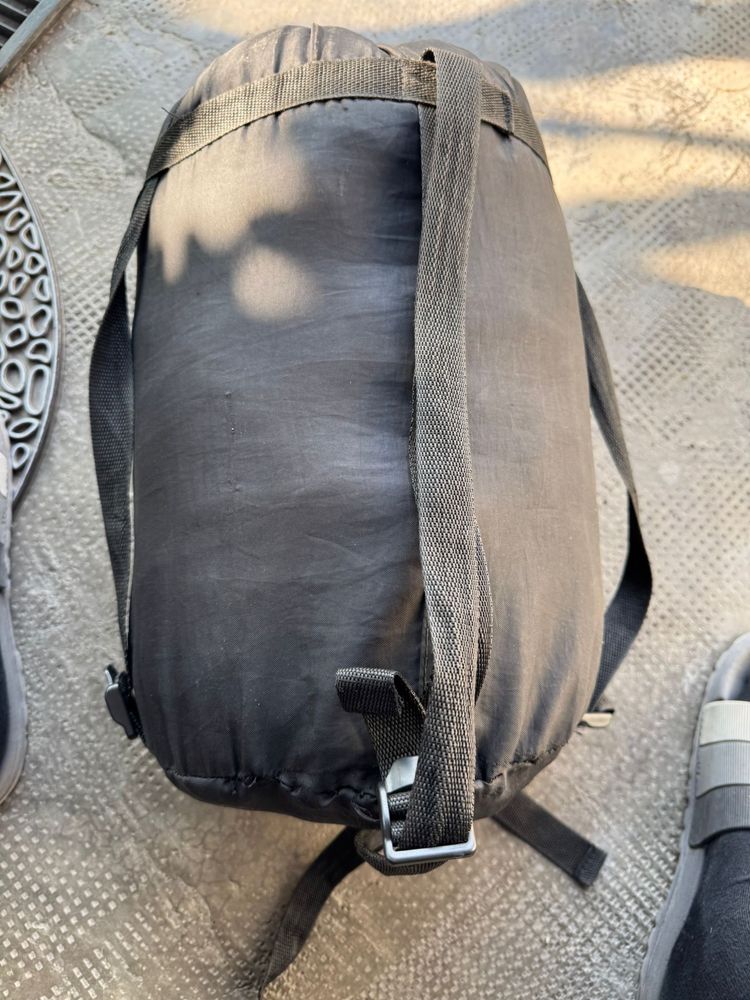 Vand sac de dormit adult model camuflaj