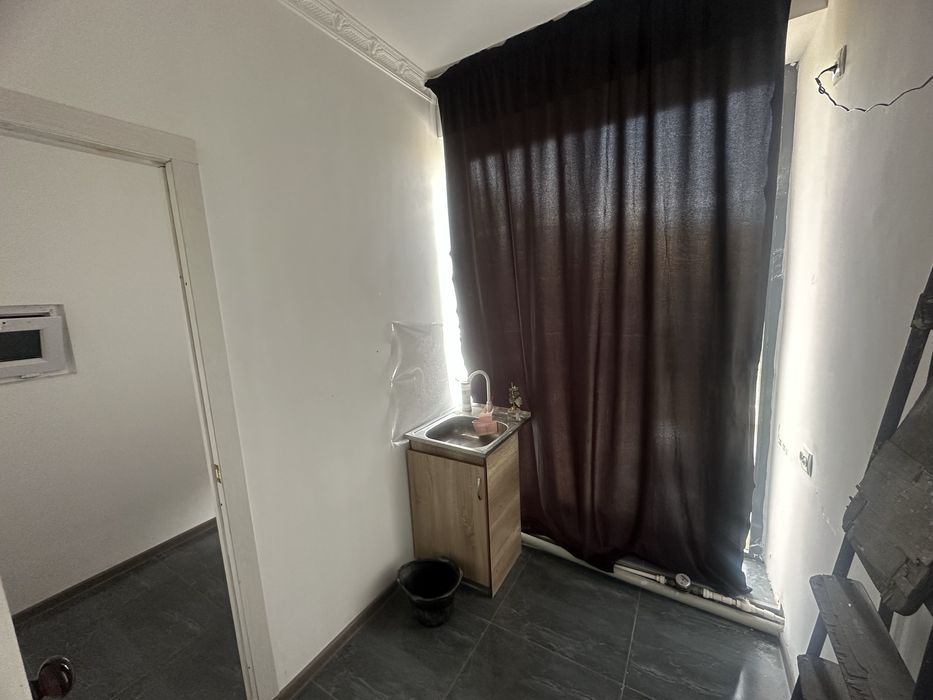 Сдаются 2 помещения.На рынке Ойдин.