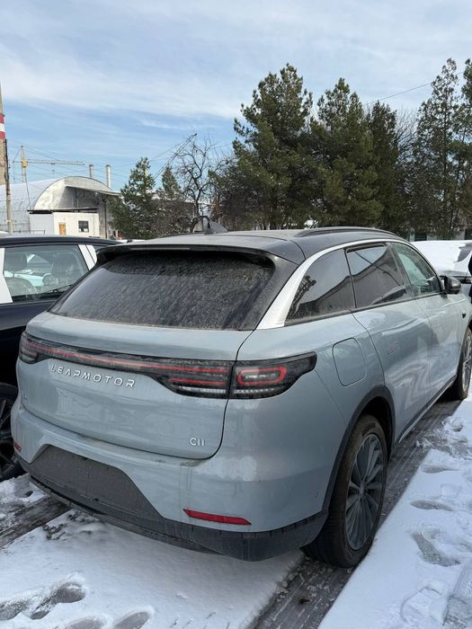 Leapmotor C11 2025yil 300km gibrid