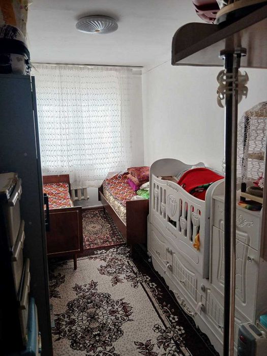 2 хонали 3 хонага мосланган,  олди ва оркасида агароти бор