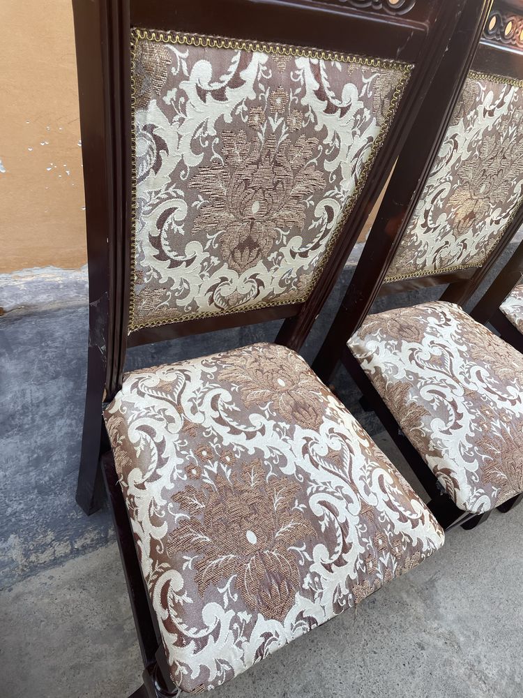 Продаются Стульчики 10 штук. Каждый по 150 тыс. Сум