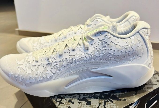 Маратонки Nike Jordan Zion 3