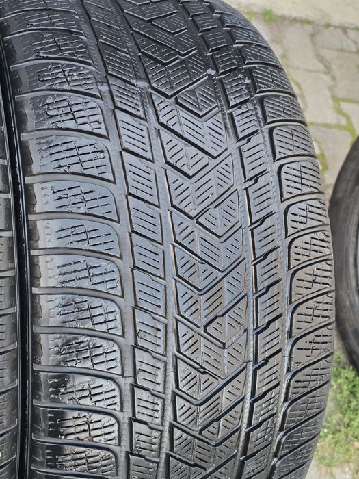 295 40 21 Pirelli