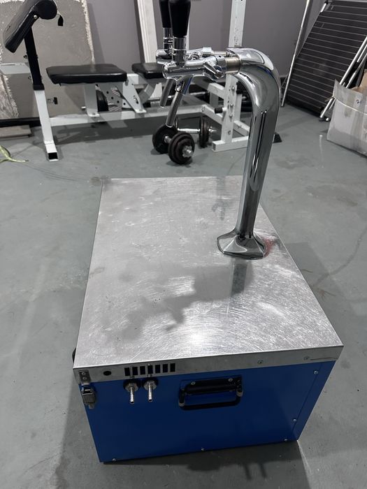 Vand dozator de bere la 50 de litri pe ora