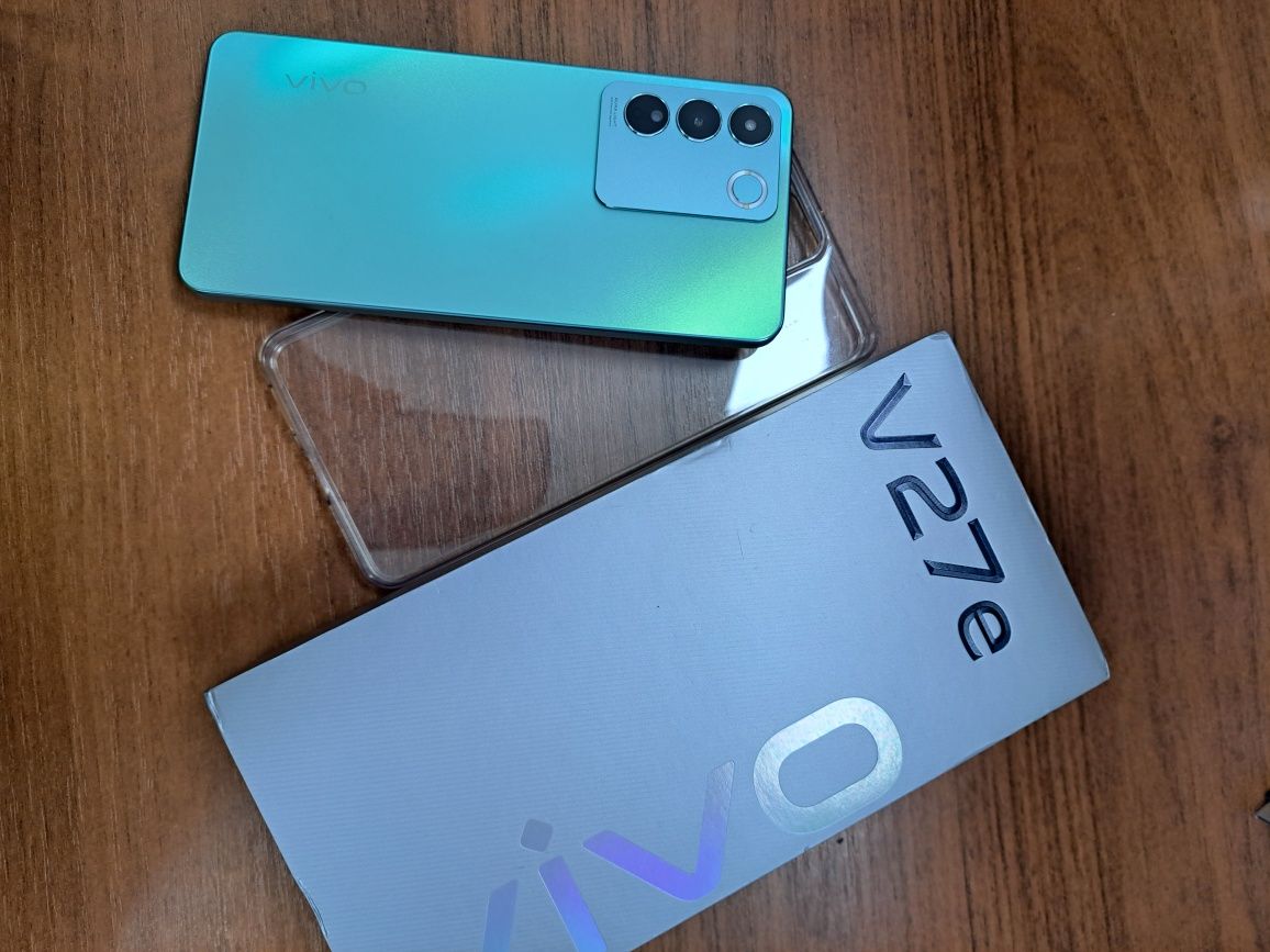 Vivo V27e состояние новое