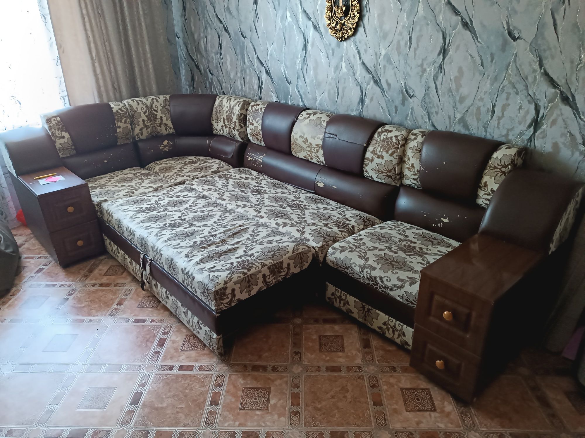 Продам диван 3 метра