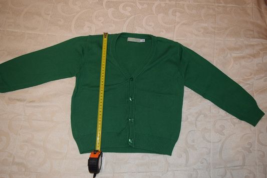 pulover cochet cu nasturi - sfiteras copii 3-4 ani