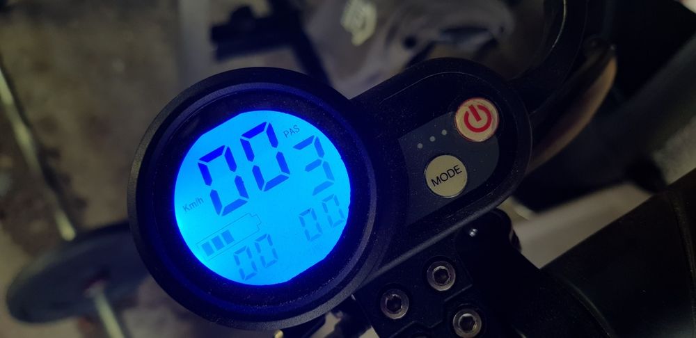 Тротинетка 2000w два мотора