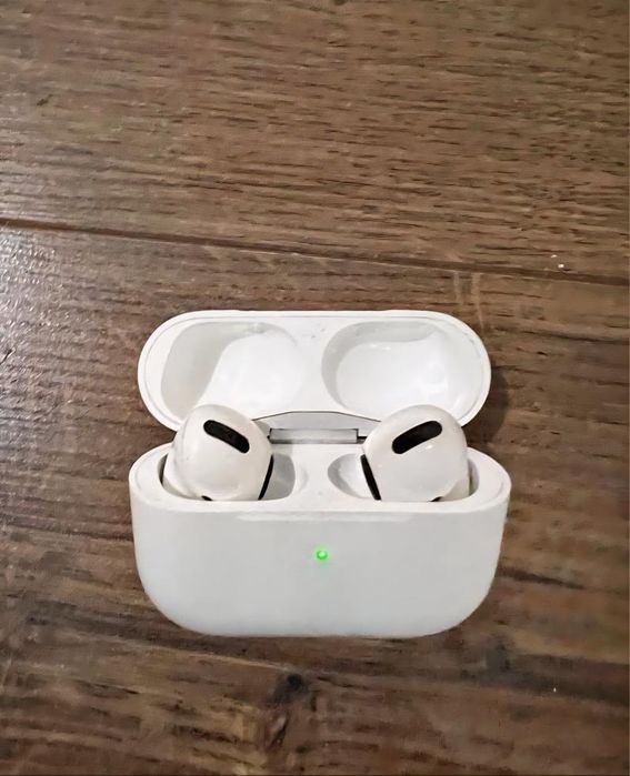 căști airpods folosite 2 luni