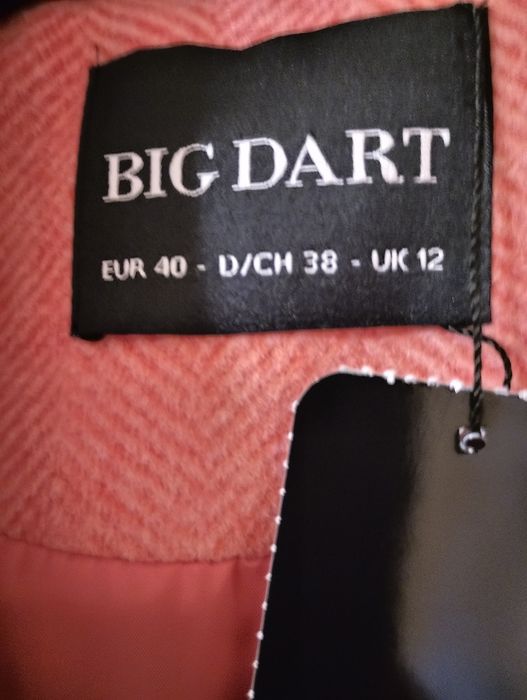 Palton nou mărimea 40