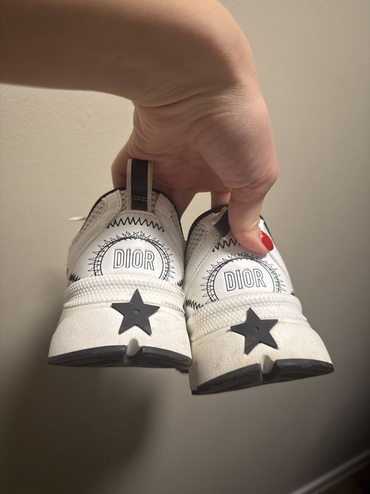 Оригинални сникърси Dior