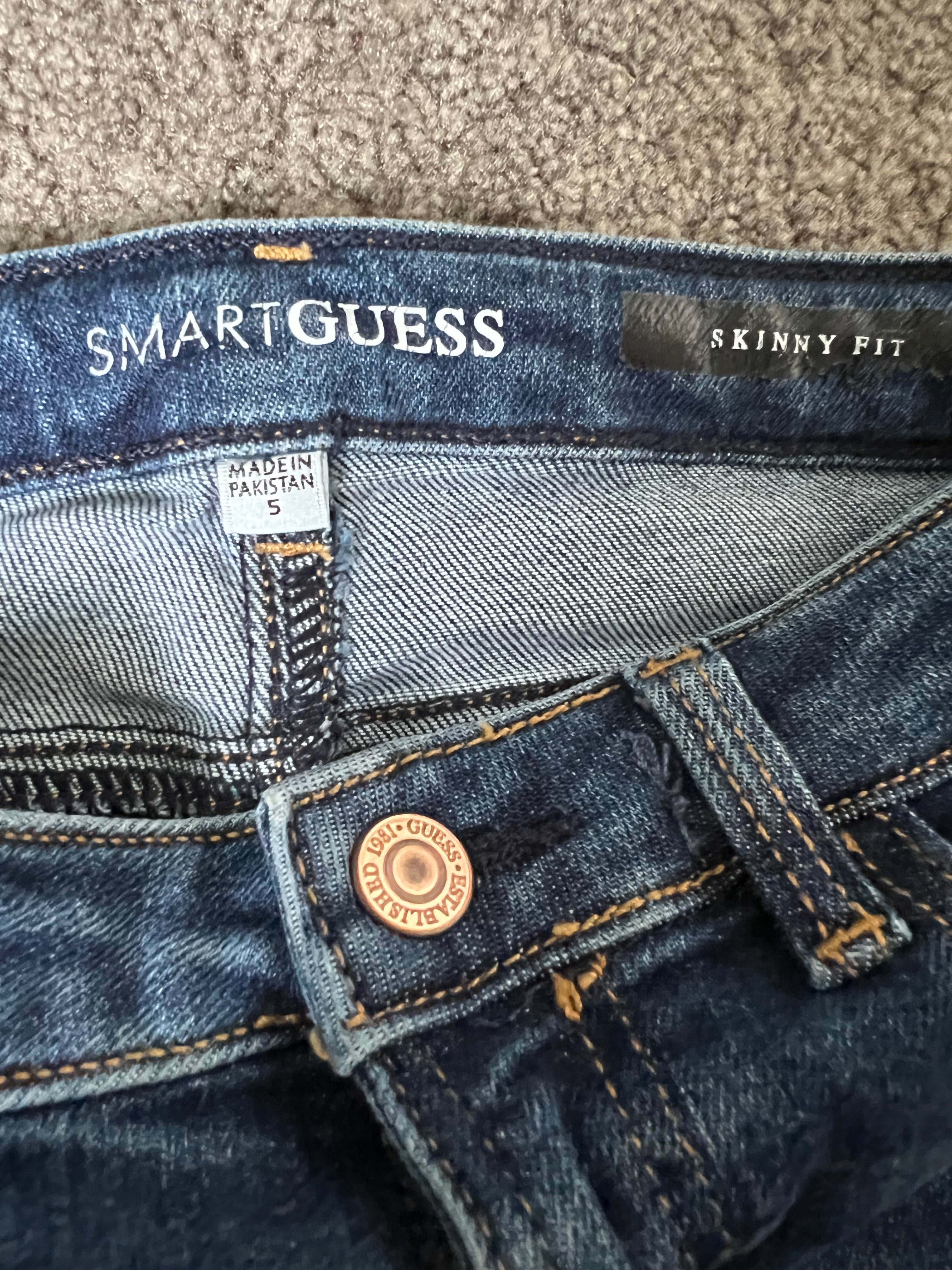 Детски дънки Guess
