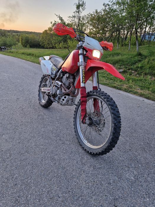 Vând/ Schimb Motor Honda xr 400