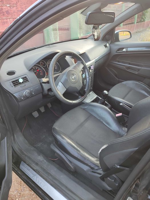 Vând Opel Astra H