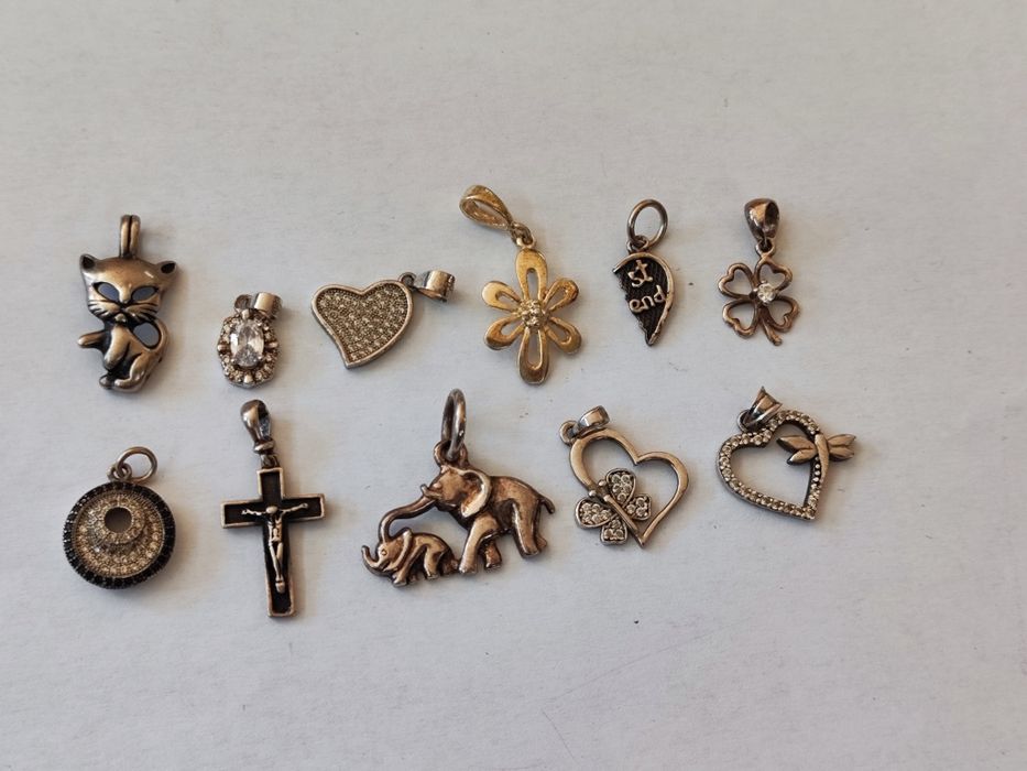 Лот сребърни медальони с проба 925