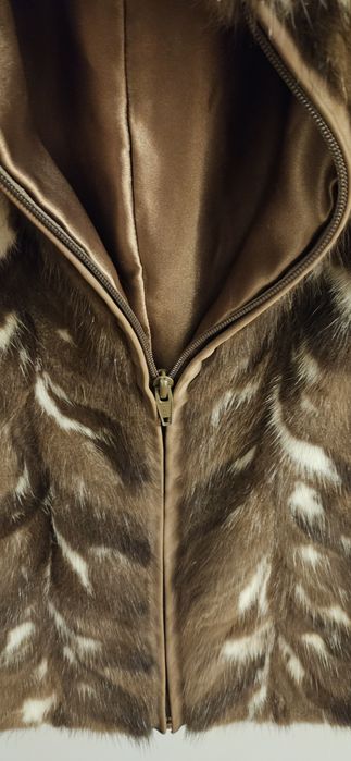 Кафяв елек от визон