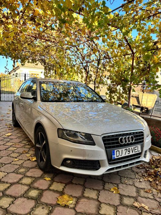 AUDI A4  B8 2012
