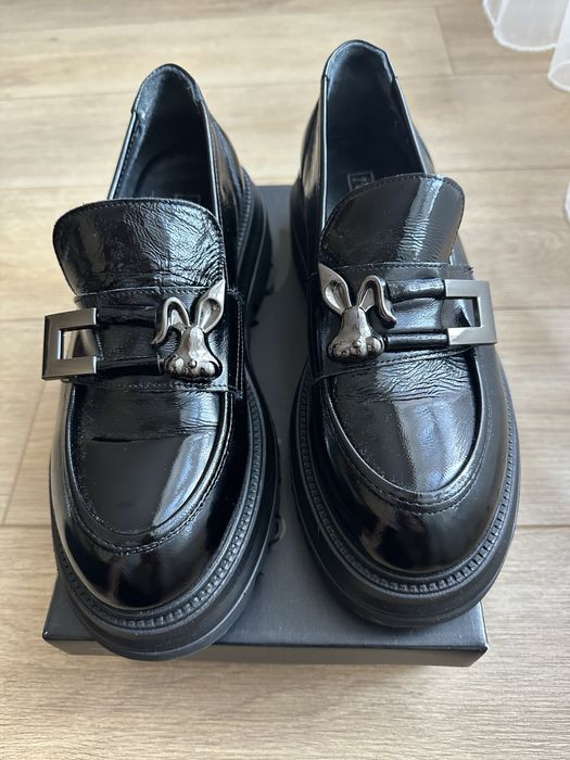 Обувки-лак номер 40