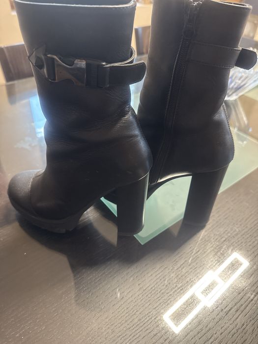 Daris боти черни с ток