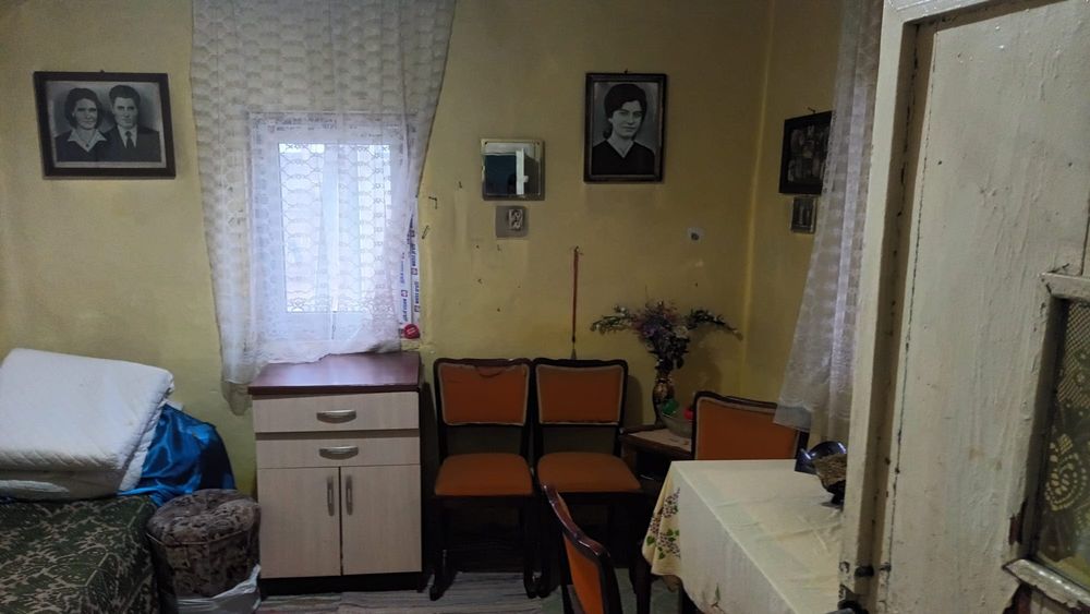 Schimb cu  imobiiare si auto casă Lanurile (viziru) asfalt dublă desch