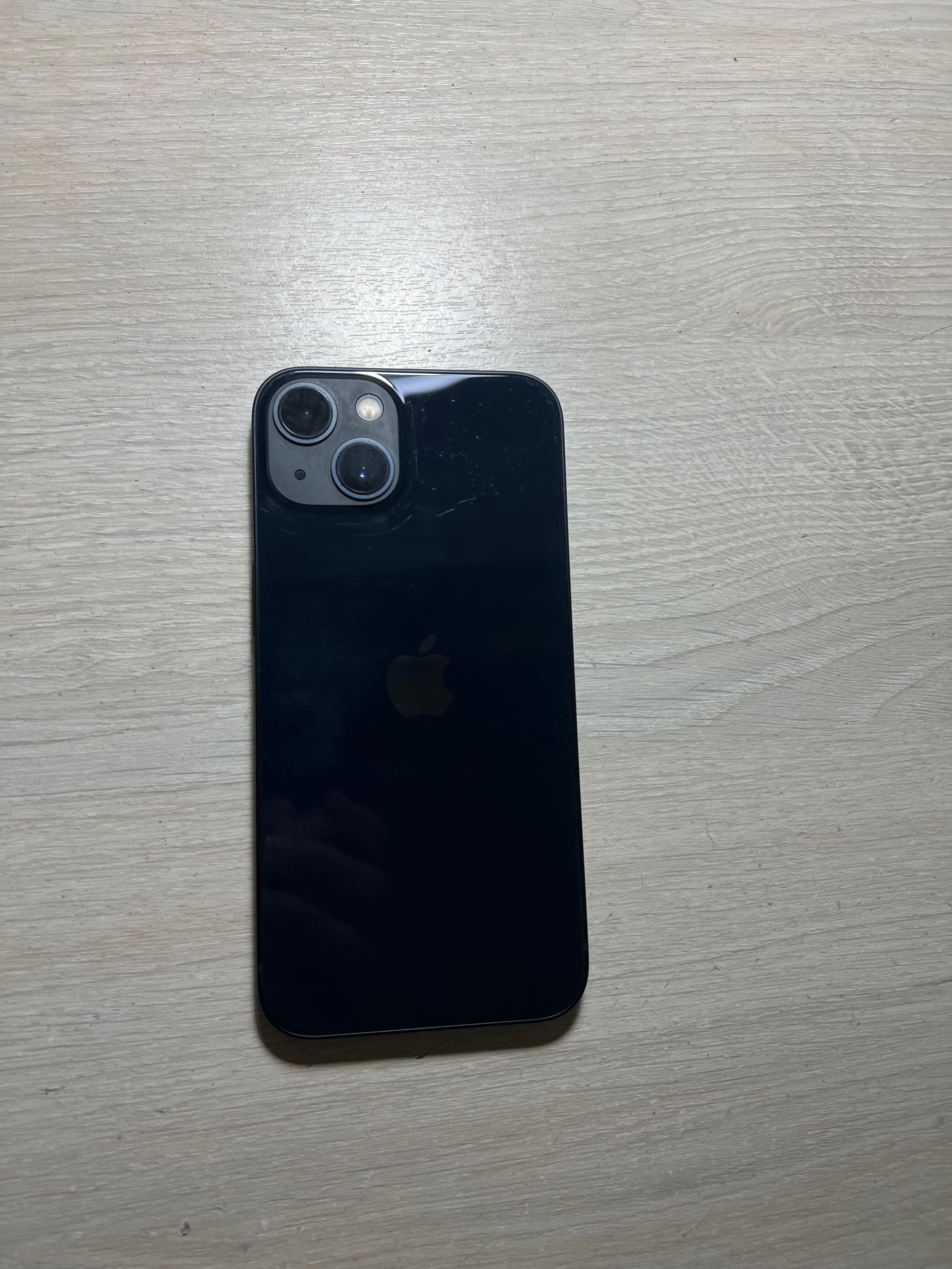 iPhone 13 
Цвет: Midnight ( полночь )